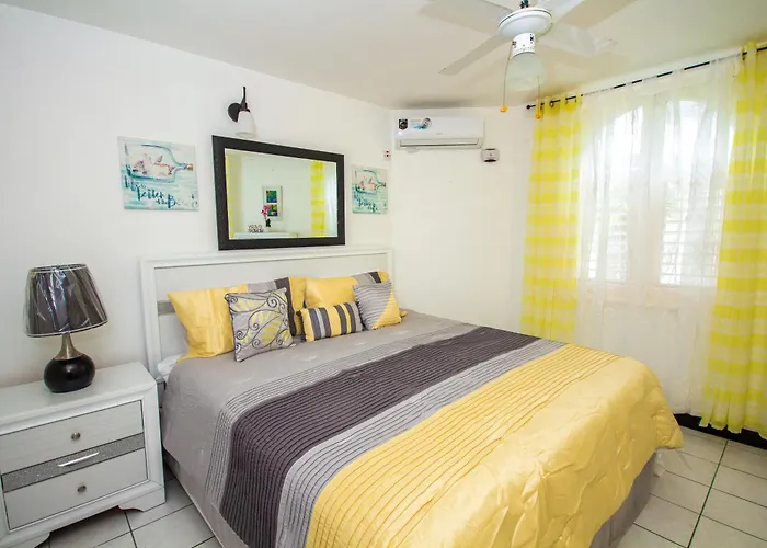 Sandcastles On The 1 Bedroom On The * Ocho Ríos